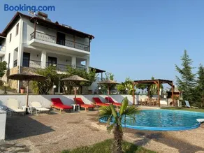 Astri Villa - Image 4