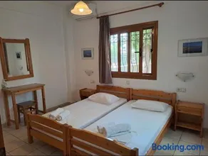 Babis Sea view apartments 10 - Image 3