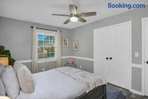 Lexington Leisure House- 4BR - Image 3
