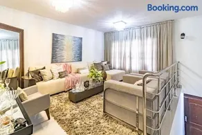 CASA CONFORTÁVEL, 5 SUITES e 1 QUARTO - Image 2