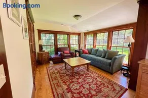 Marty's Place - Image 4