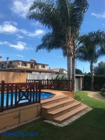 VILLA NEVADA Esclusiva con PISCINA Privata, Il Tuo Angolo di Pace a 5 Minuti dal MARE e 20 Minuti da ROMA - Image 1
