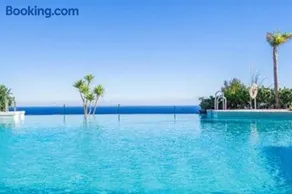 Elegant apartment, stunning views, fully renovated in la Hacienda del Senorio de Cifuentes - Image 1