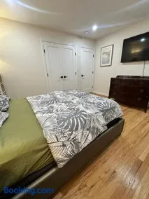 Modern 2 bed Apt-15mins to World Cup Stadium-30mins NYC - Image 4