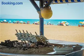 Premium location - 500 m to beach - Image 1