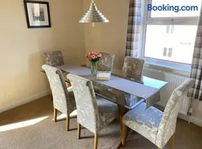 Park Crescent apartment - Image 5