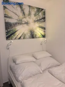 Cozy hilltop stay in Weikersheim - Image 2