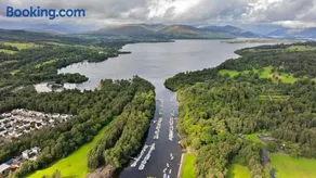 Finest Retreats - Riverside View - Image 3