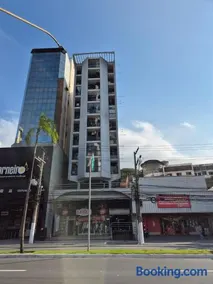 Studio em Vitória - Design, Conforto e Localização - Image 2