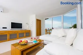B1 Beachfront Apartments - Image 5
