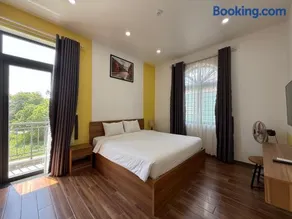 Golden Sunshine Villa - Image 5