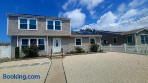 Bayside House with Hot Tub Near Cape May - Image 2