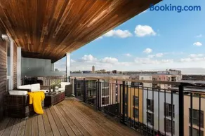Plymouth Penthouse Apartment-Sea View-Sleeps 7- Habita Property - Image 3