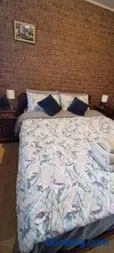 Apartment 1 - Family size apartment - 13 minutes to Melbourne Airport - Image 3