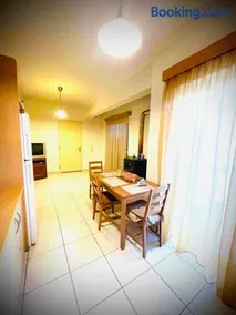 Sea Breeze Apartment - Image 4