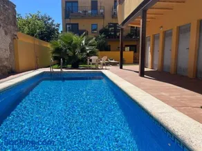Ground floor apartment in Centre of Torroella De Montgri - Image 2