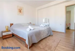 Apartment MIA - Image 5