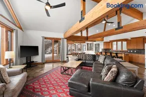 Best house in Bear Hollow - Image 1