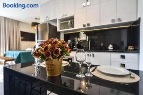 Rosemari's Apartments Studio Premium Republica SP com Piscina - Image 2