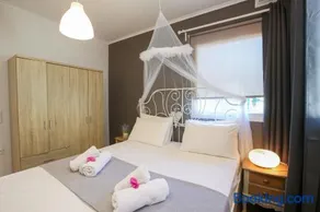 STAVROS HOUSE - Image 3