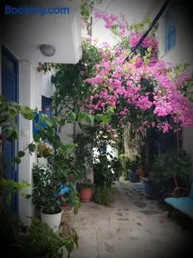 KASTRO HOUSE - Image 1