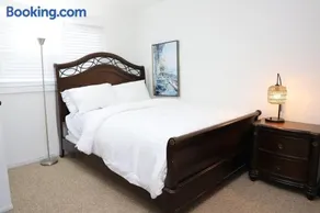 Cozy One Bed Room - Image 3