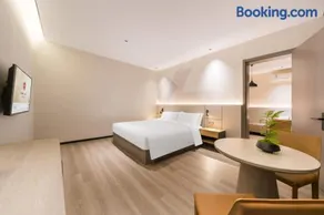 Thank Inn Chain Hotel Zhangjiajie National Forest Park Sign Gate Branch East Gate of National Forest Park Ticket Service Free Selfservice Laundry Free Luggage Storage - Image 4