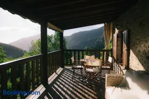 Meteora Mountain Stonehouse with Private Garden - Image 5