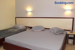 Hotel Ronaldo - Image 2