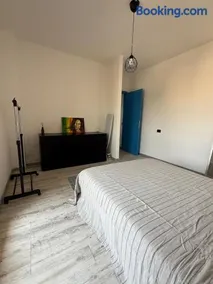 Daniel's apartment - Image 2