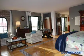 Competa Suites - Image 2