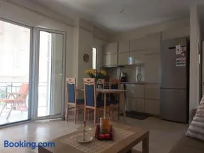 Theos Apartment - Image 2