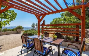 1 Bedroom Pet Friendly Apartment In Cesarica - Image 2