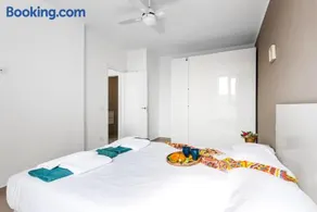 Paradise Beach and Pool Apartment Paraiso 1413 - Image 3
