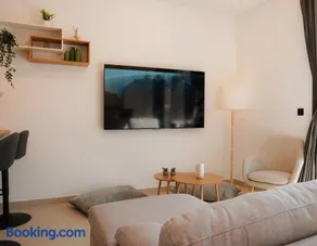 40 Urban Living - Image 2