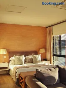 210 Gallery Luxury Studio Apartment - Image 5