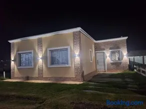 Casa 3 dormitorios en Barrio Privado con vigilancia en Haras el Terraplen, General Rodriguez, con Pileta, quincho, parrilla - Image 3