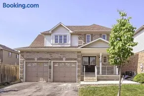 Brampton House Near Pearson Airport - Image 1