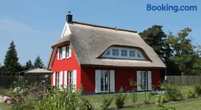 Fischer's Ferienhaus Rügen mit Sauna und Kamin - Image 2