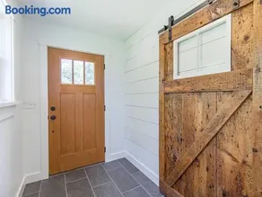 Peaceful Oasis by the Great Salt Bay 3BR 2Ba - Image 3