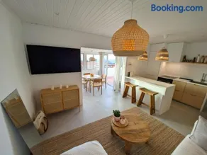 ISTMO - Quiet, Cosy Apartment with Panorama Sunset - Image 2