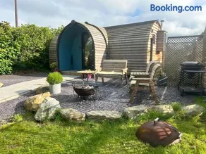 Cwt y Gwenyn Glamping Pod - Image 1
