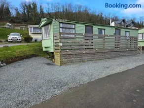 Homely 2 Bedrommed Mobile Home E1 - Image 4