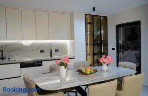 Linza Cozy Vila - Image 2
