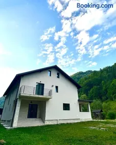 NOR Villa - Image 2