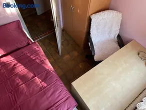 Suburb Hostel - Image 4