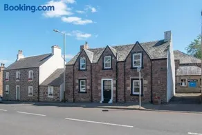 Willoughby Cottage - Rustic Retreat in Crieff - Image 2
