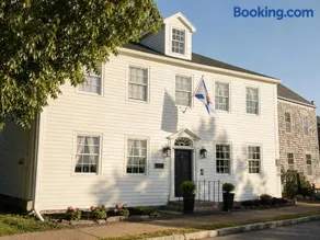 Bailey House Inn - Georgian Waterfront Retreat - Image 4