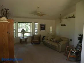 Cozy Cabin LaPine - Image 4