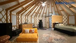 Peaceful Off-Grid Yurt Farm Stay with Modern Comforts - Optional Farm Breakfast - Image 4